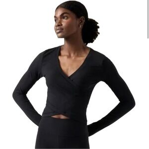 NWT! ATHLETA Transcend Faux Wrap Crop Long Sleeve Yoga Training Top Black Size M
